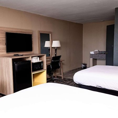 Days-Inn By Wyndham Batesville Ar Bagian luar foto