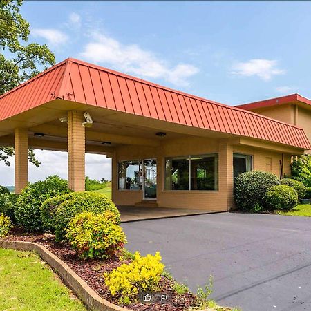 Days-Inn By Wyndham Batesville Ar Bagian luar foto