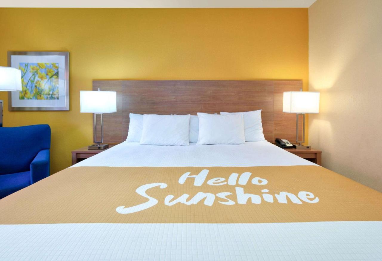 Days-Inn By Wyndham Batesville Ar Bagian luar foto