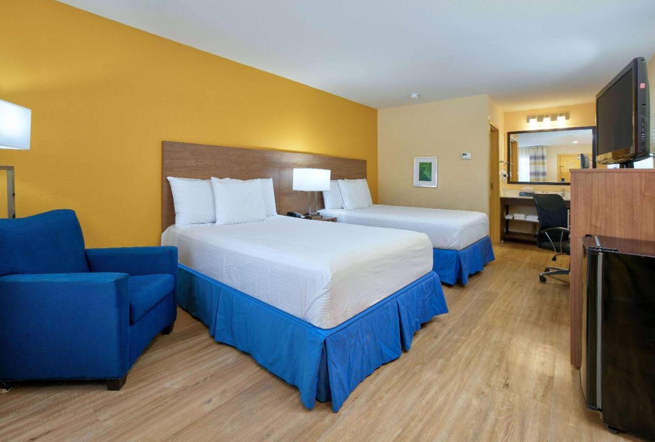 Days-Inn By Wyndham Batesville Ar Bagian luar foto